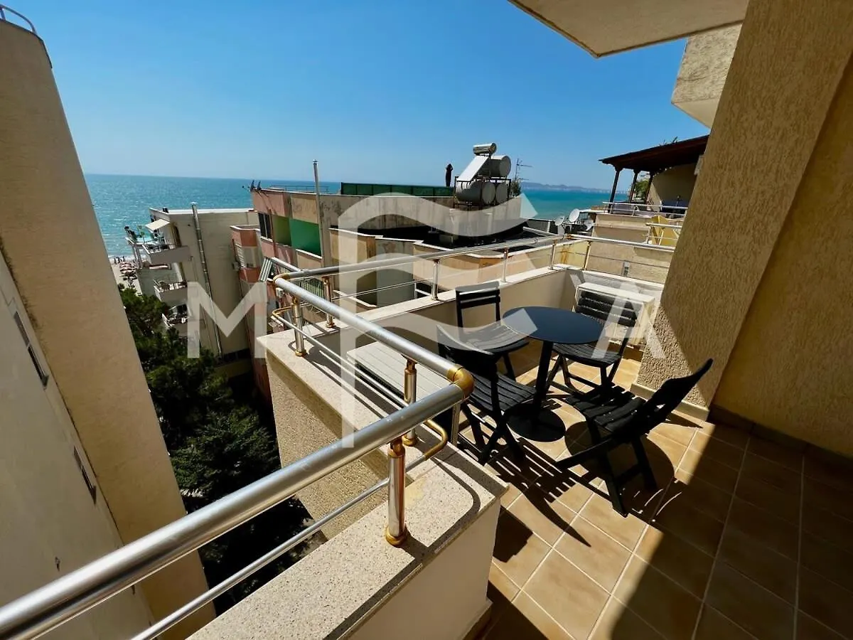 Beachfront Haven 654 Daire Dıraç